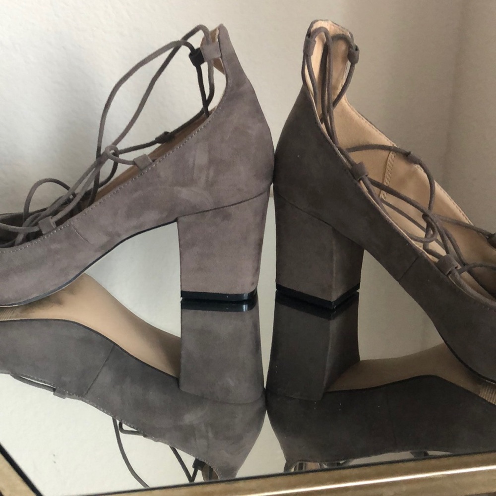 Lace-up Block Heels - Picture 3 of 6